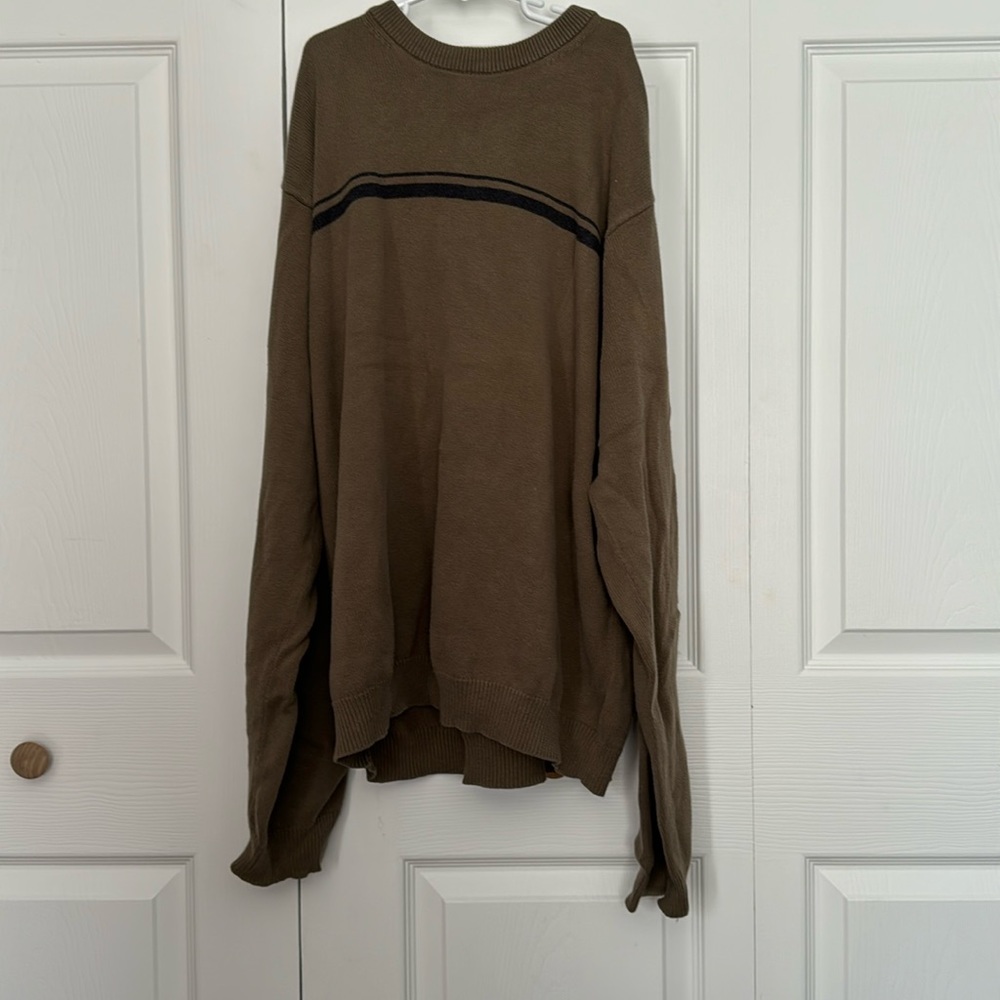 Army green Sweater